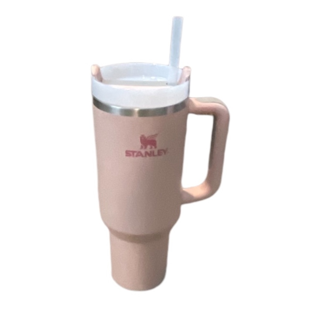 NWOT Stanley H2.0 Vacuum‎ Quencher, 40oz , Cold Insulation Peach